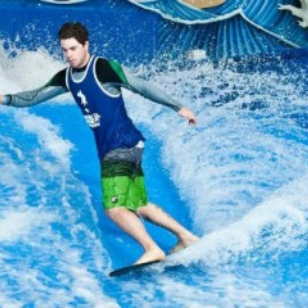 Activité de surf pour 4 à 8 personnes - Maeva Surf
