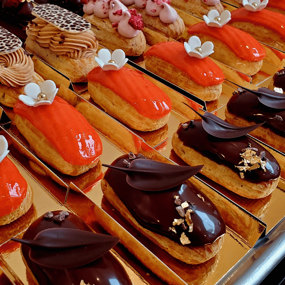 Pastrys for 2 people - Pâtisserie Mont Éclair