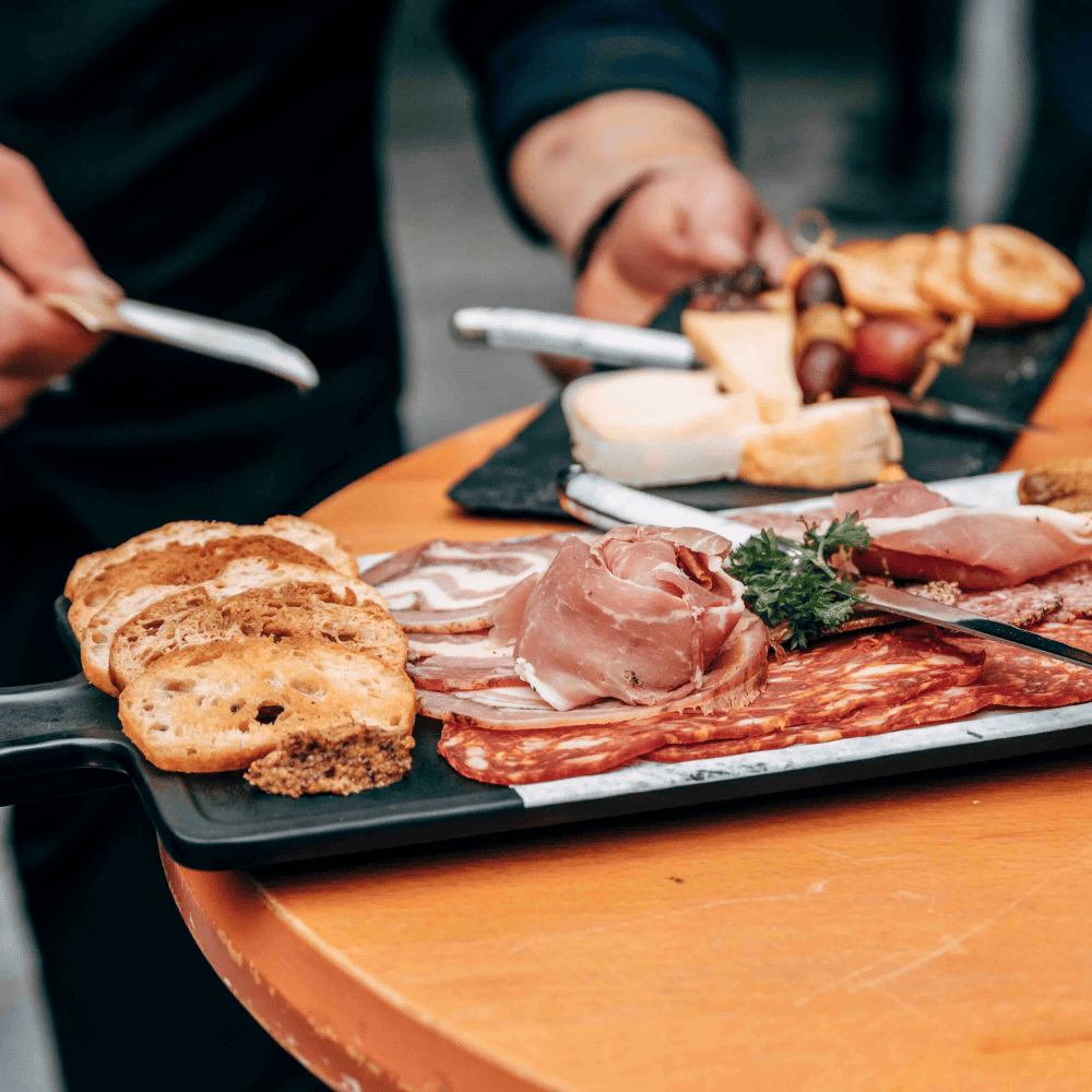 Tapas et apéro pour 2 personnes - Le Balcon Cabaret Chic