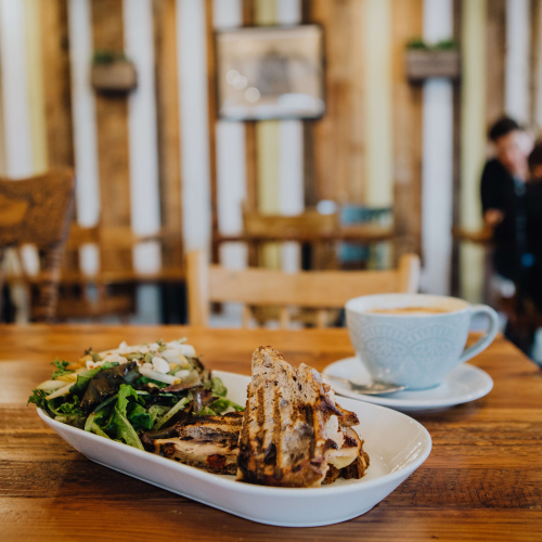 Forfait Repas pour 2 personnes - Le Quartier Général du Vieux Beloeil disponible dans la catégorie Dining - Coffrets Prestige - 1