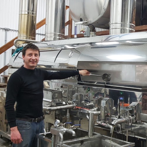 Package Maple Producer for a Day for 2 to 4 people - At Aux Petits Plaisirs available in Dining - Coffrets Prestige - 1