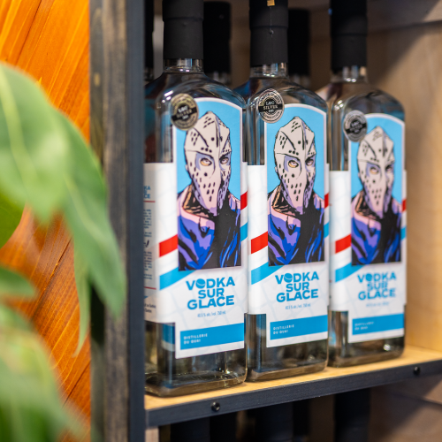 Forfait Dégustation et certificat-cadeau pour 2 personnes - Distillerie du Quai disponible dans la catégorie Dining - Coffrets Prestige - 1