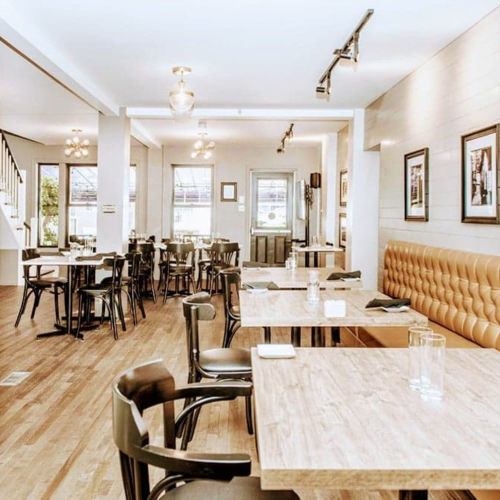 Forfait Tapas et bouteille de vin pour 2 personnes - À la bonne vôtre disponible dans la catégorie Dining - Coffrets Prestige - 1