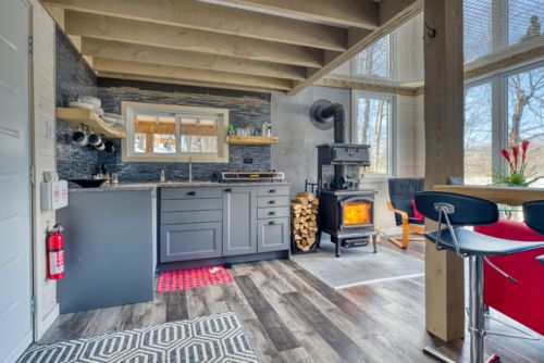 Forfait Nuitée en chalet avec accès au lac pour 2 personne - Au delà du Boulot disponible dans la catégorie Getaway - Coffrets Prestige - 1