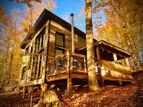 Forfait Nuitée au chalet La Luciole ou de L'Hêtre avec accès au lac pour 2 personne - Au delà du Boulot disponible dans la catégorie Séjour - Coffrets Prestige - 1