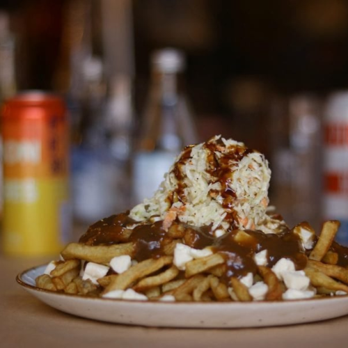 Package Quebec meal for 4 people - FRITE ALORS! - Longueuil available in Dining - Coffrets Prestige - 1