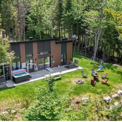 Forfait Deux nuitées dans le chalet Le Loup pour 1 à 6 personnes - Chalets Galaxia disponible dans la catégorie Getaway - Coffrets Prestige - 1