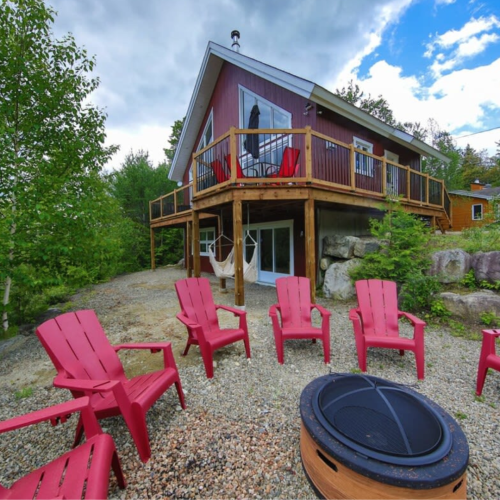 Forfait Deux nuitées dans le chalet Sommet pour 1 à 6 personnes - Chalets Galaxia disponible dans la catégorie Séjour - Coffrets Prestige - 1