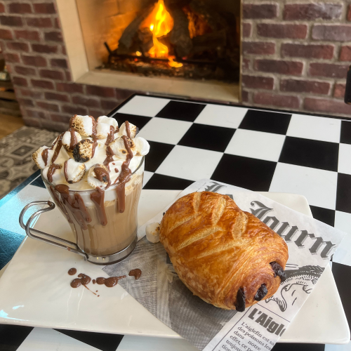 Forfait Sac de café et viennoiserie pour 2 personnes - Brûlerie Mondor disponible dans la catégorie Dining - Coffrets Prestige - 1