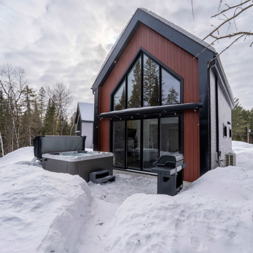 Forfait Deux nuitées dans le chalet 5 Chute-à-Bull St-Côme pour 2 personnes - Chalets Galaxia disponible dans la catégorie Getaway - Coffrets Prestige - 1