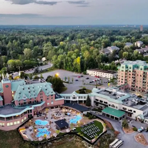 Crédit pour la plateforme de réservation d'hôtels en ligne - Chateau Cartier Hôtel Resort